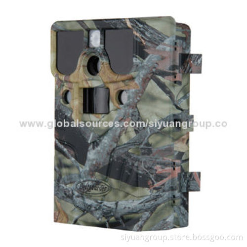 Infrared triggered remote cameras with automatic shooting, 2/4x digital zoom and time lapse plot